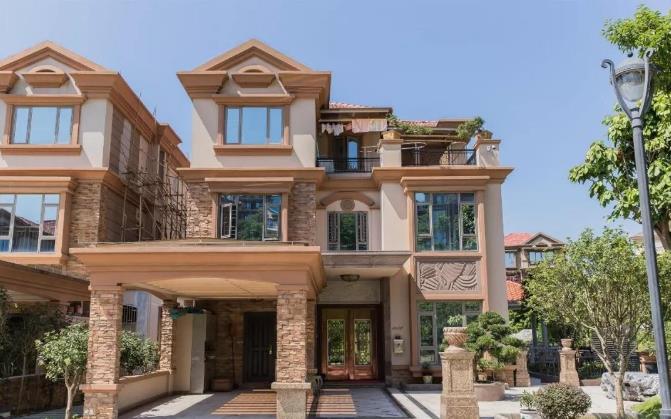 外墻翻新，我選擇的是水包水，色彩逼真酷似大理石的效果